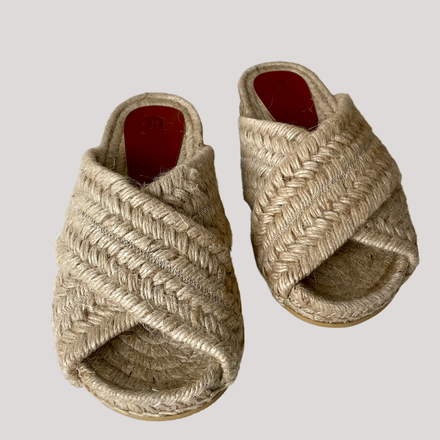 Slides in jute