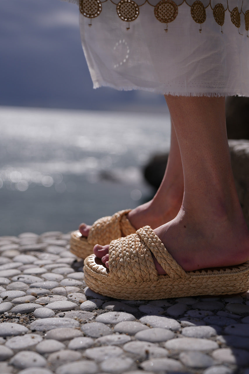 Raffia platform sandal