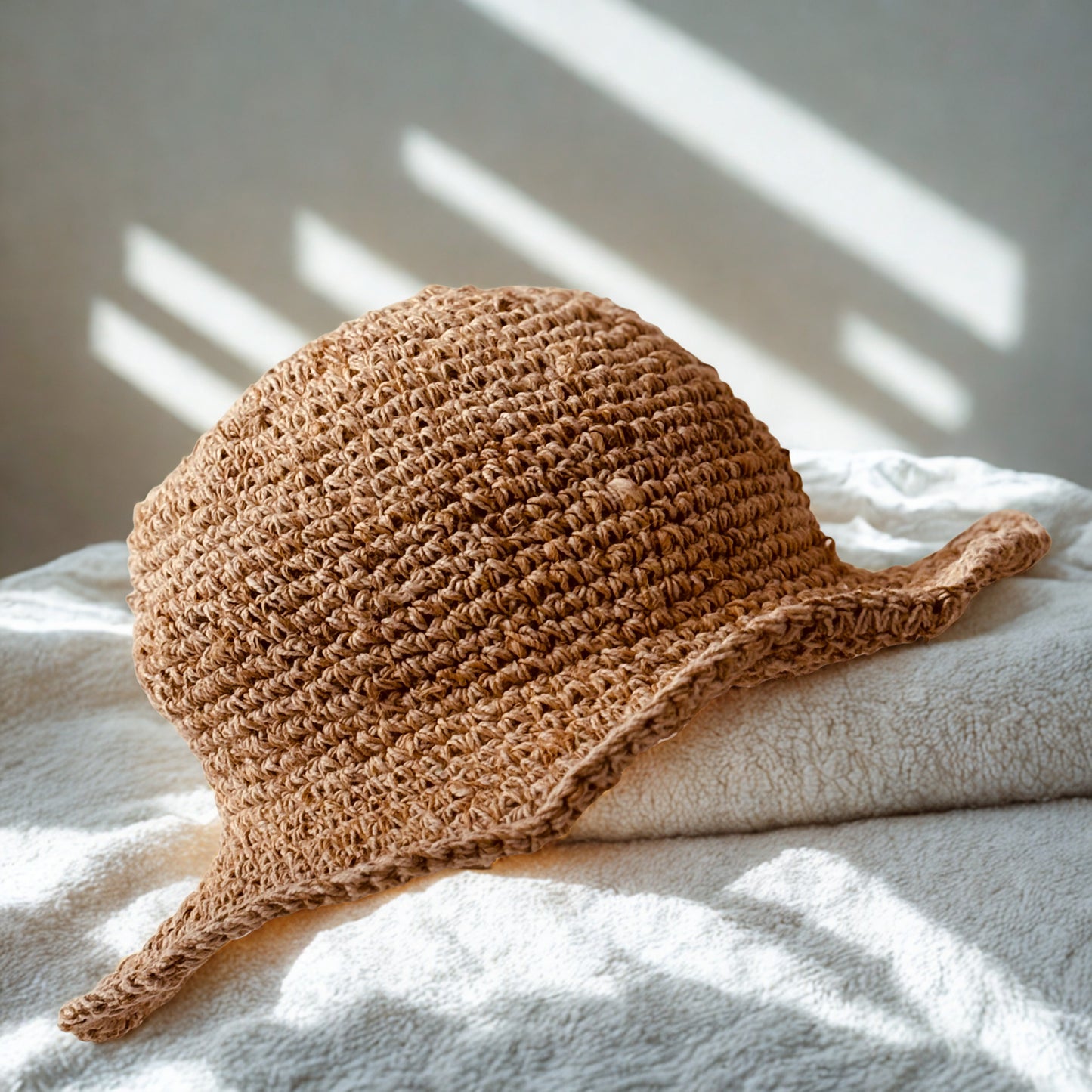 Hand-crocheted sun hat in hemp